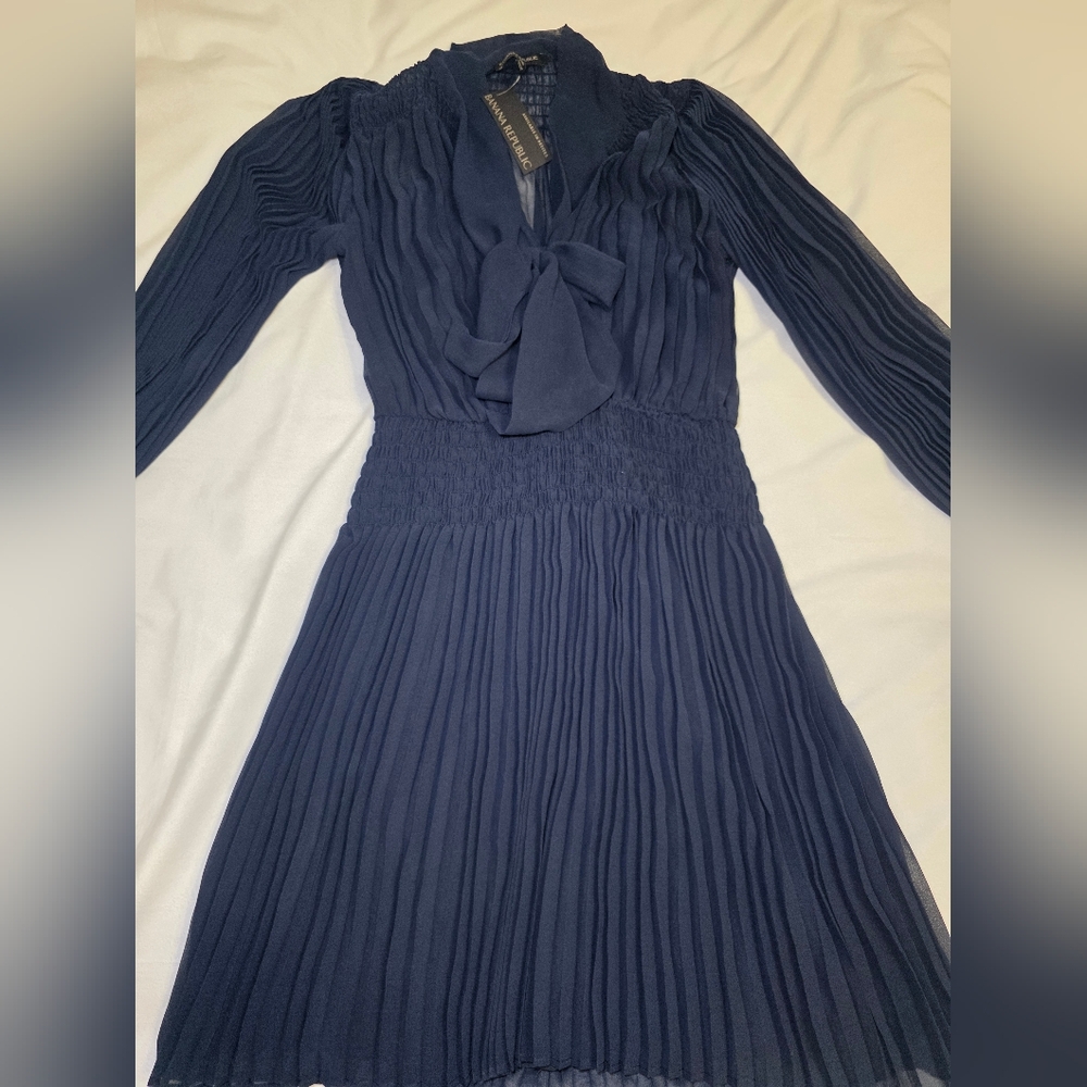 Banana Republic Pleated LS Tie-Neck Smocked Waist Lined Dress- Size XS NWT $200